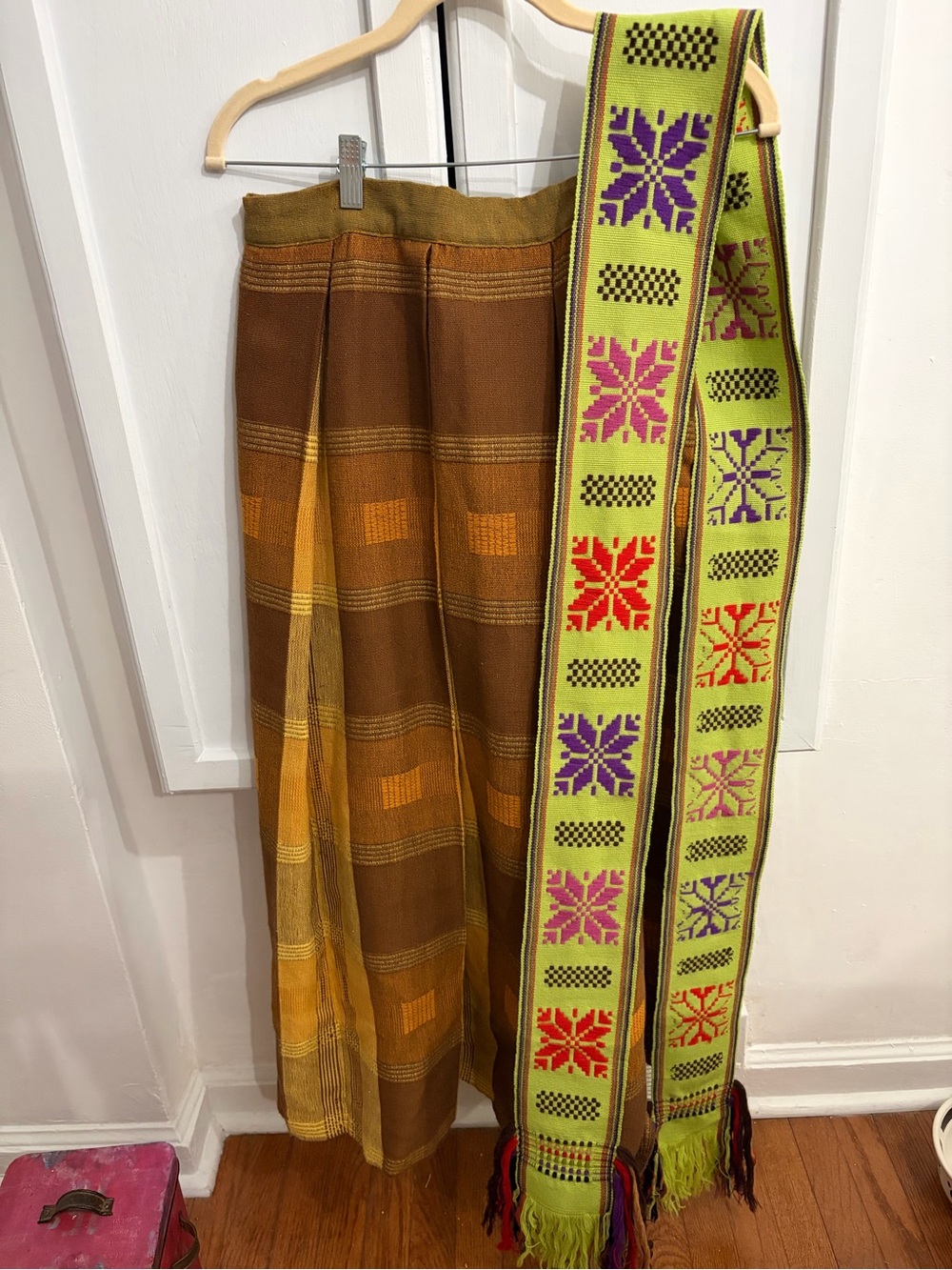 Lithuanian ethnic Lime Embroidered Sash